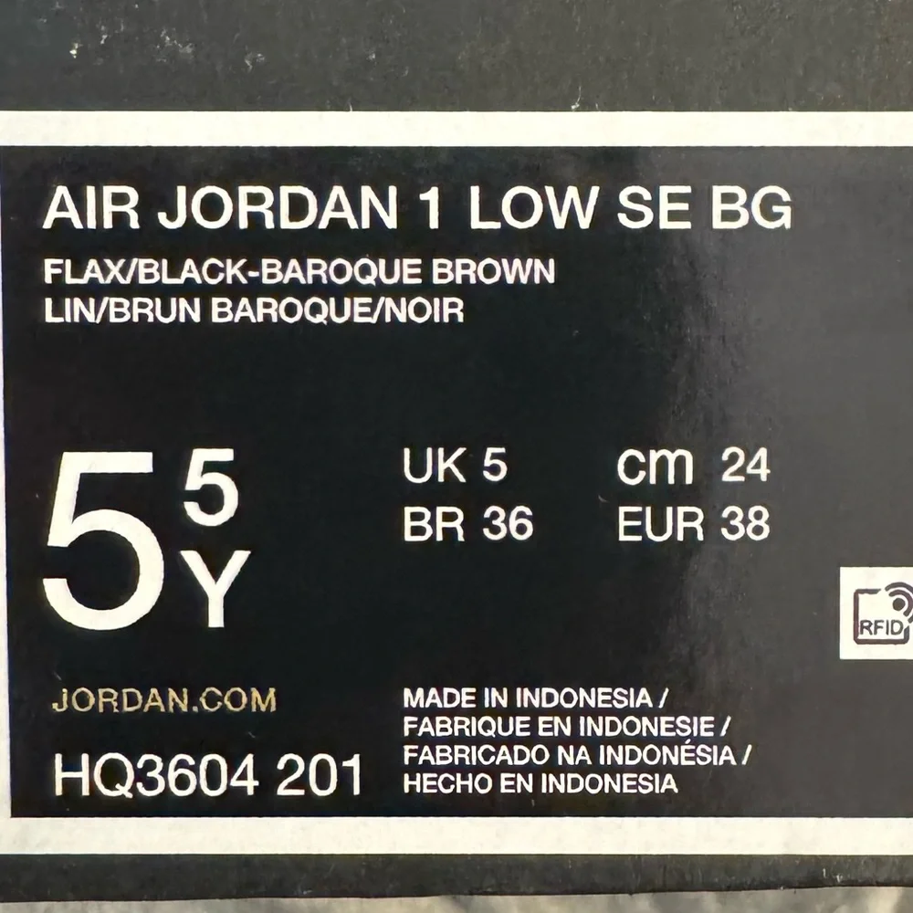 Nike Air Jordan 1 Low SE Flax/Black-Baroque Brown - Picture 7 of 7